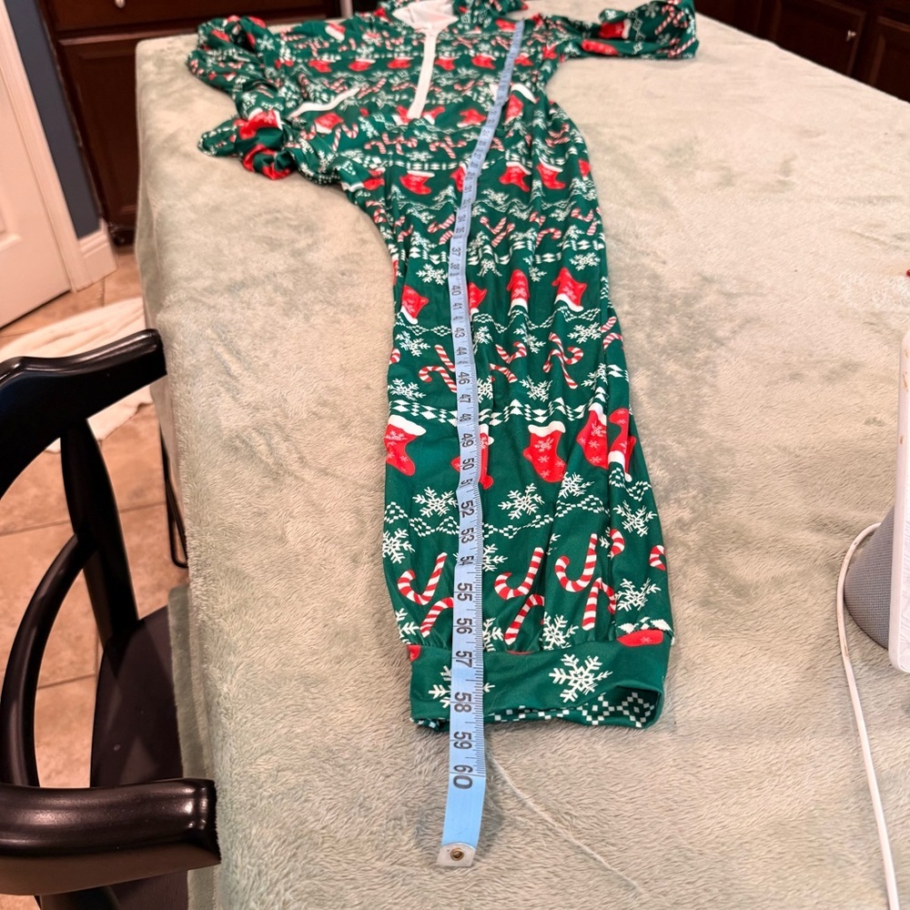 Ekouaer Women’s Green Holiday Hooded One-Piece Pajama Romper with Stocking Print - Picture 8 of 9